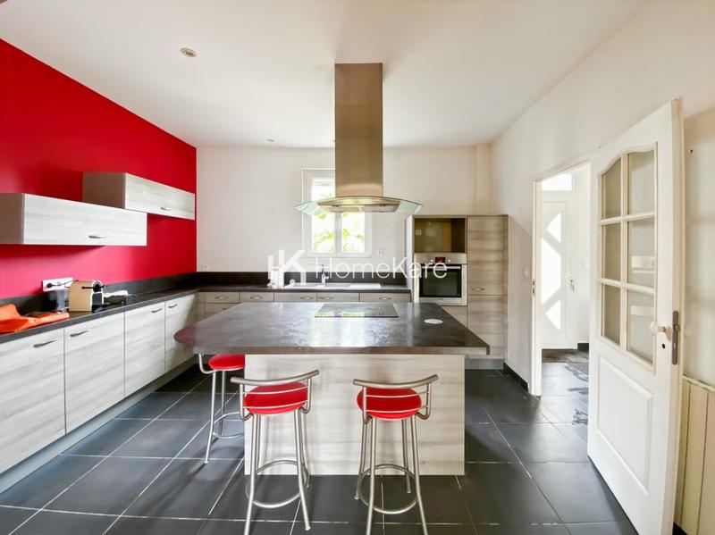 Maison - 165 m² - 5 pièces