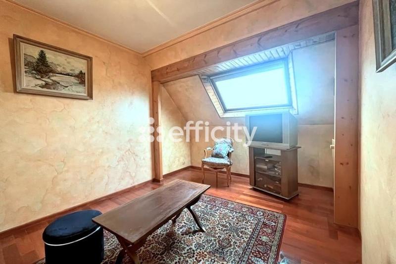 Pavillon - 156 m² - 7 pièces