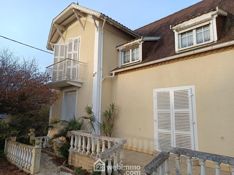 Ferme - 261 m² - 13 pièces