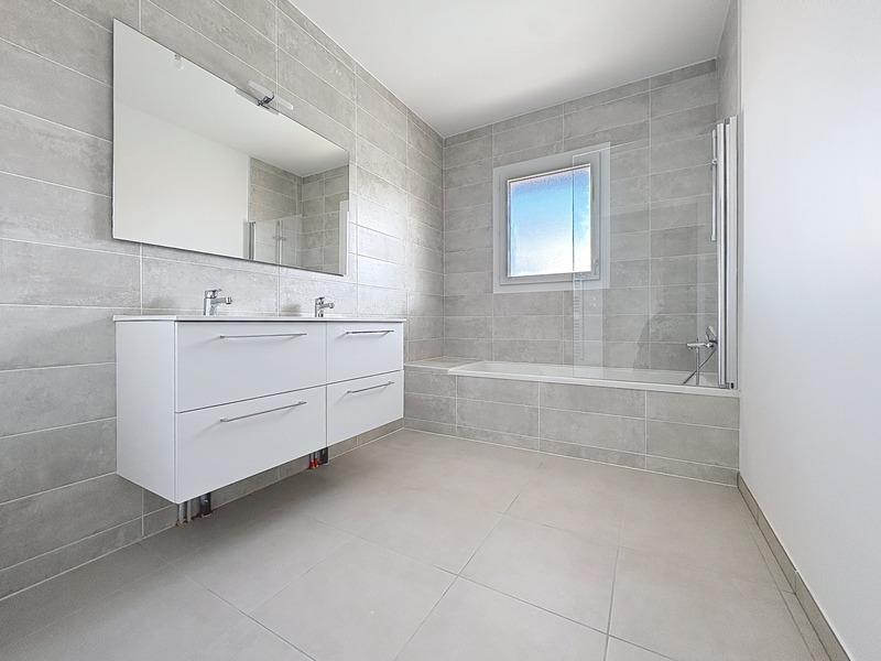 Appartement - 110 m² - 4 pièces