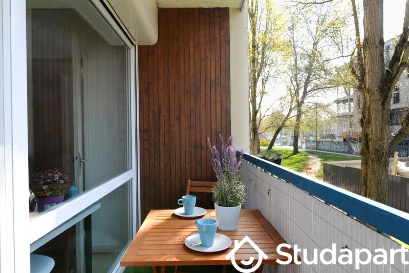 Chambre - 10 m² - 1 pièce