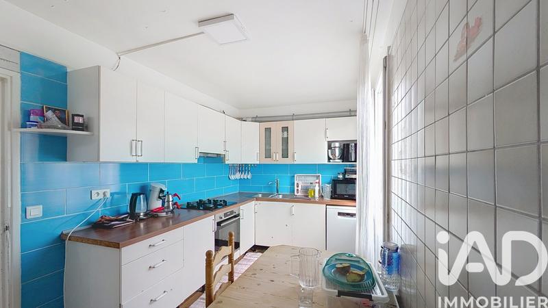 Maison - 280 m² - 16 pièces