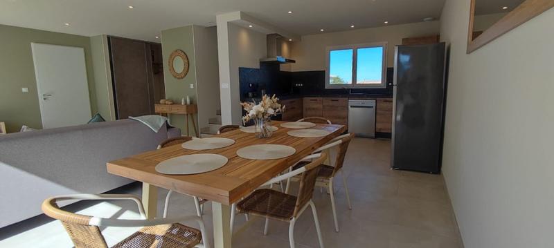 Maison - 95 m² - 5 pièces