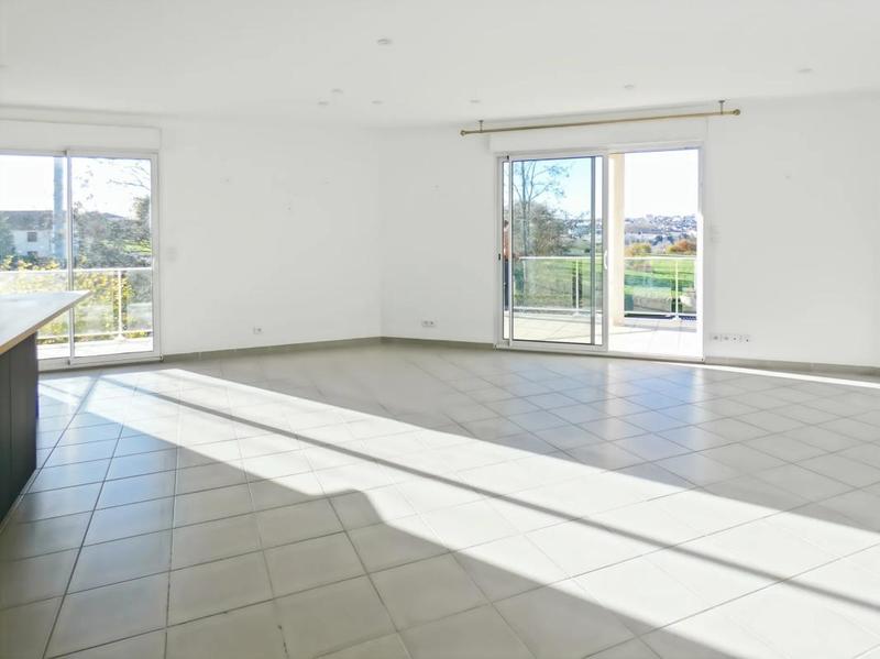 Appartement - 110 m² - 5 pièces