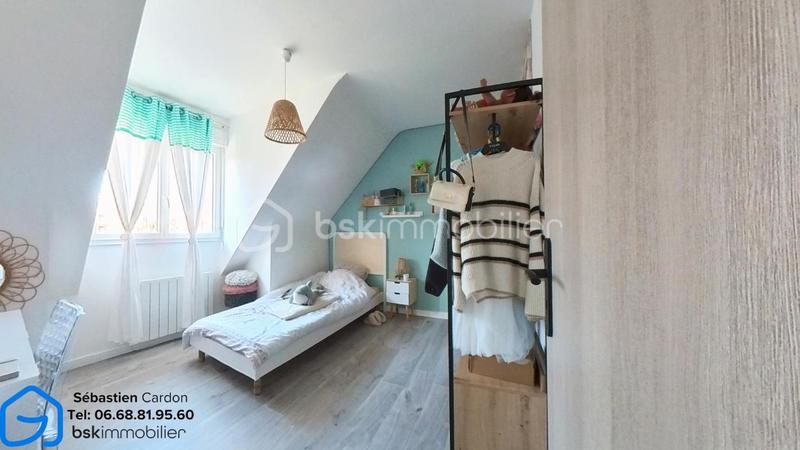 Maison traditionnelle - 96 m² - 6 pièces