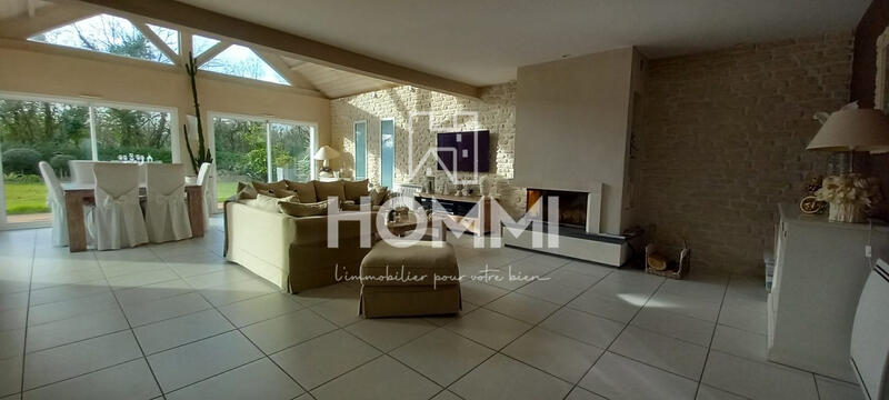 Maison ancienne - 194 m² - 8 pièces