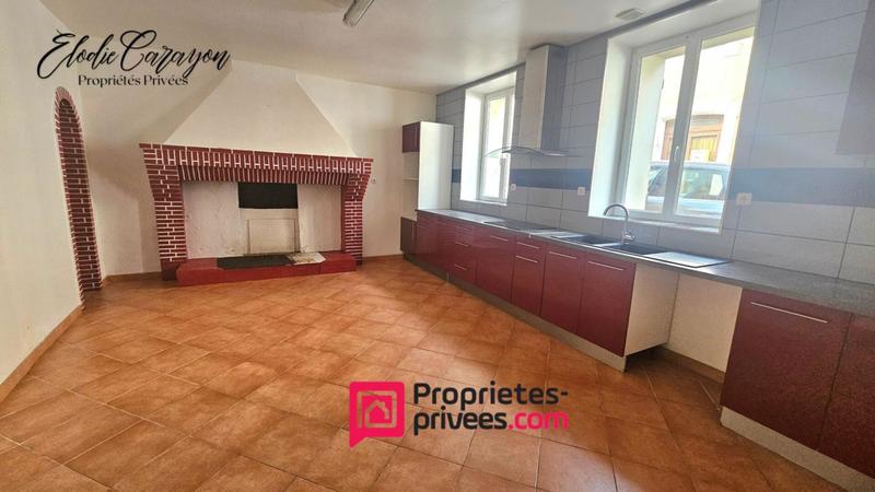 Maison - 159 m² - 8 pièces