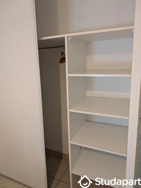 Chambre - 11 m² - 1 pièce