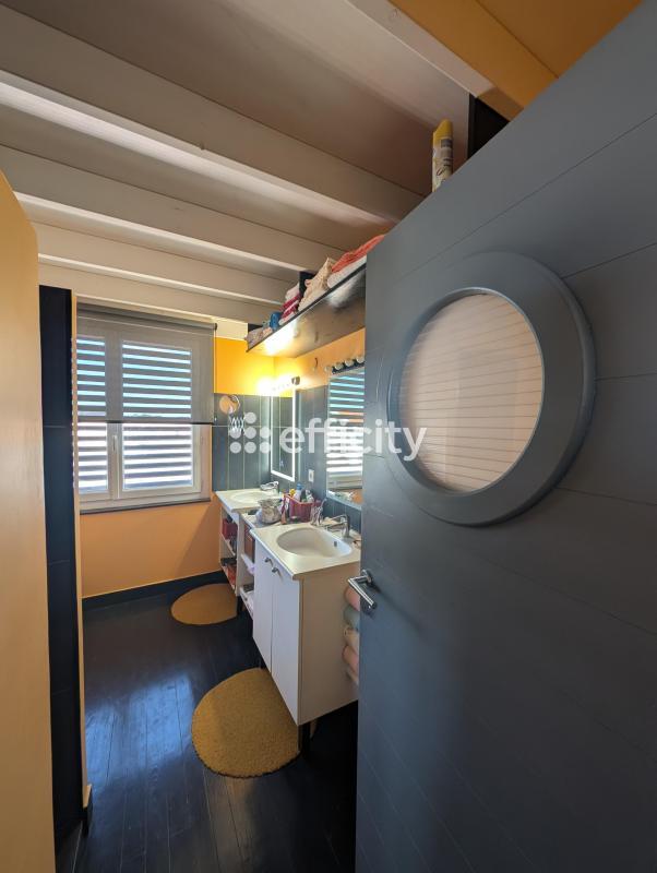 Maison - 110 m² - 4 pièces