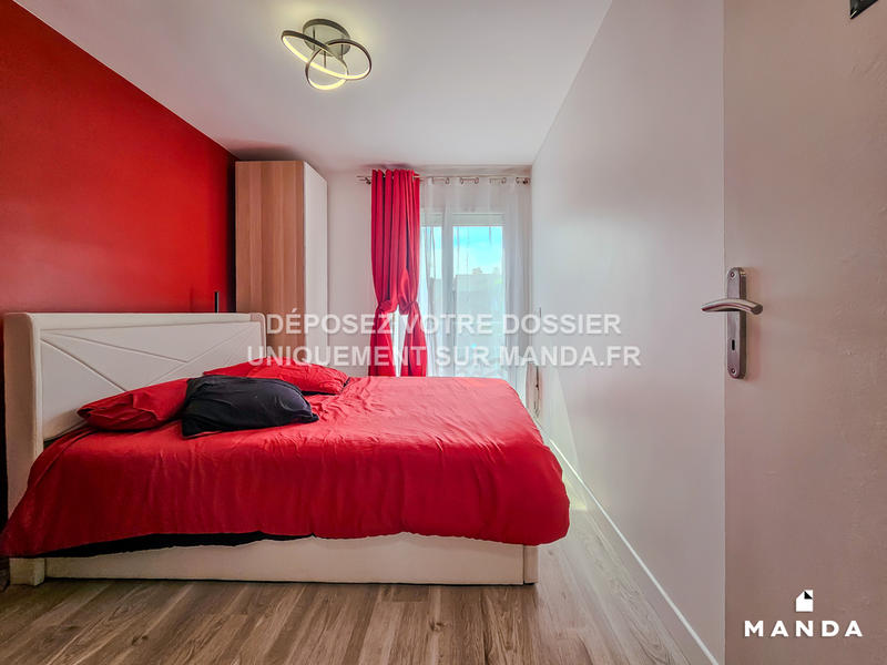 Chambre - 14 m² - 5 pièces