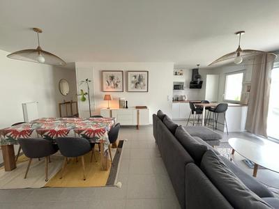 Appartement - 92 m² - 4 pièces