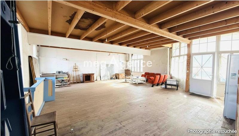 Maison - 205 m² - 6 pièces