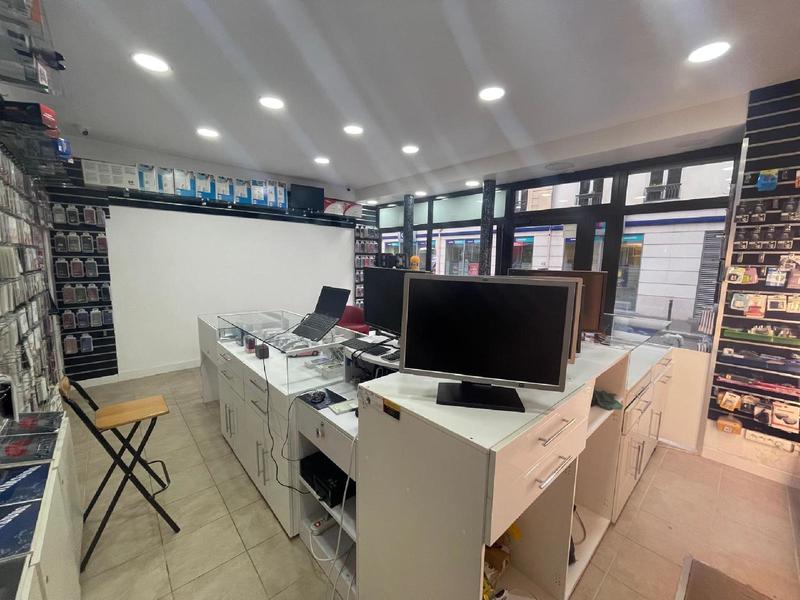 Bureau - 95 m² - 2 pièces