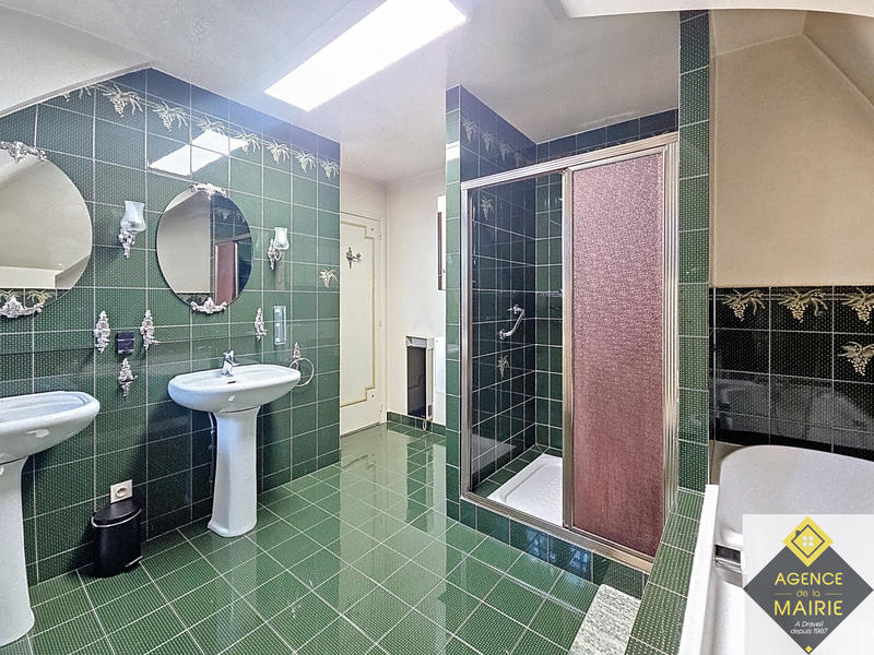 Maison - 175 m² - 6 pièces