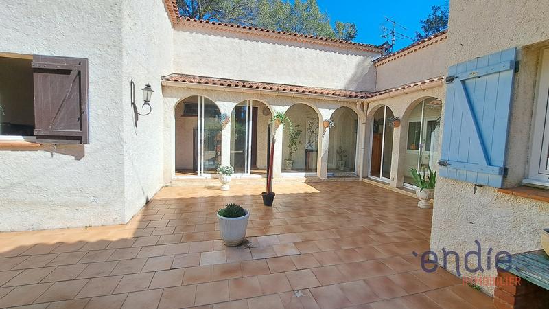 Maison - 183 m² - 6 pièces