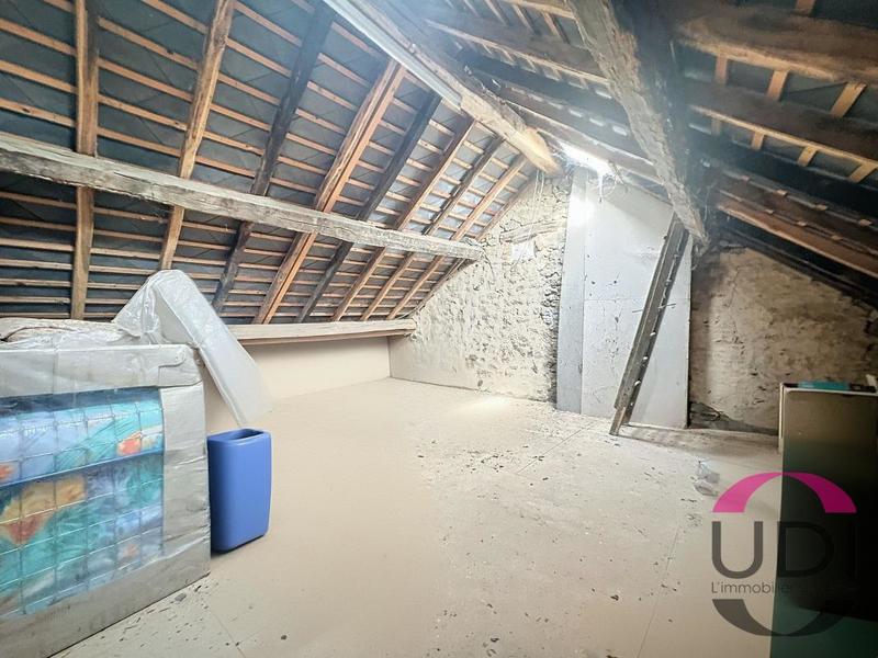 Maison - 104 m² - 4 pièces