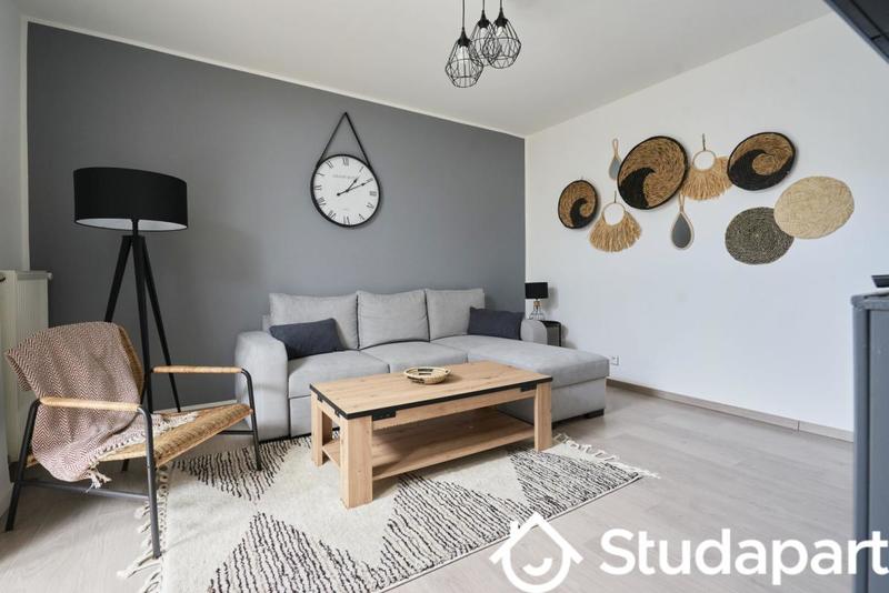 Chambre - 14 m² - 1 pièce