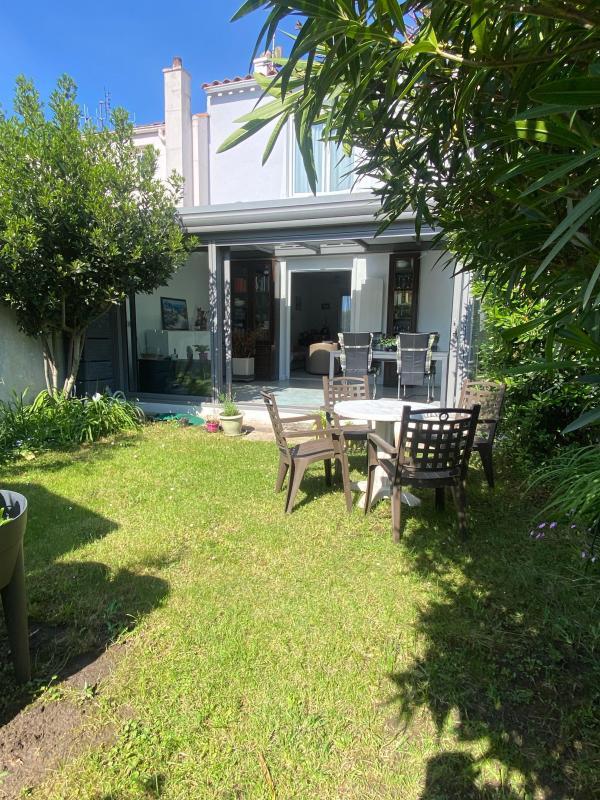 Maison - 99 m² - 4 pièces