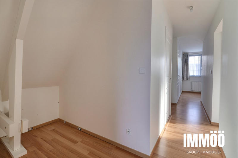 Maison traditionnelle - 125 m² - 6 pièces