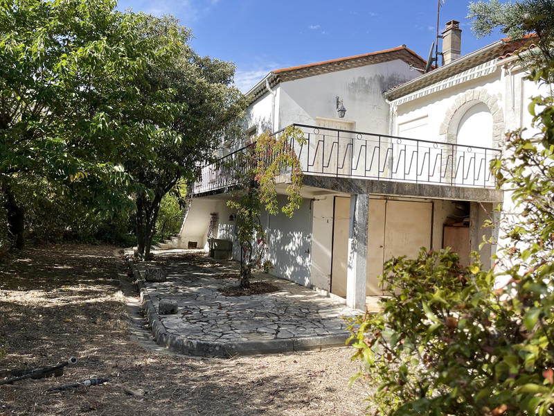 Maison - 232 m² - 8 pièces