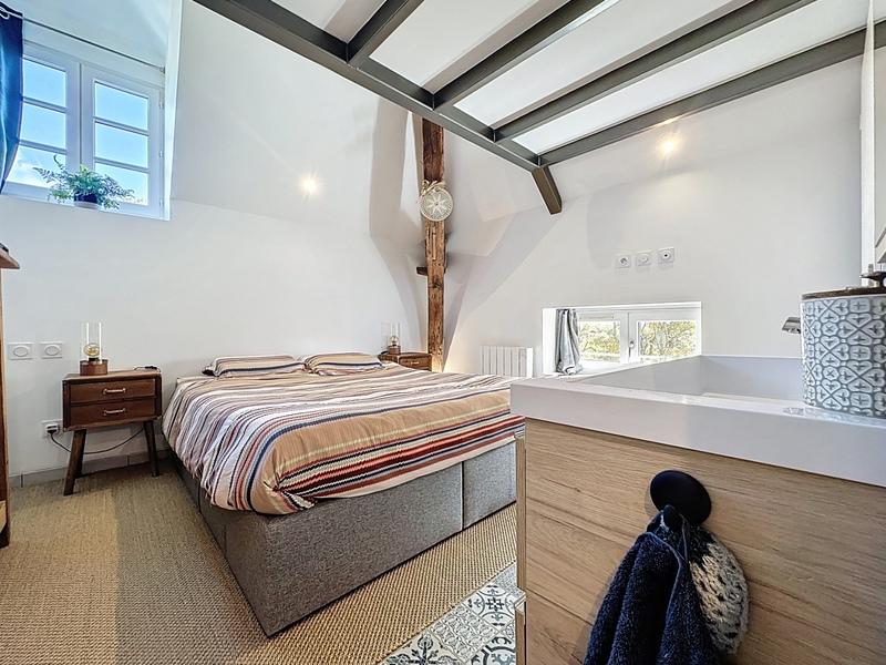 Loft - 65 m² - 3 pièces