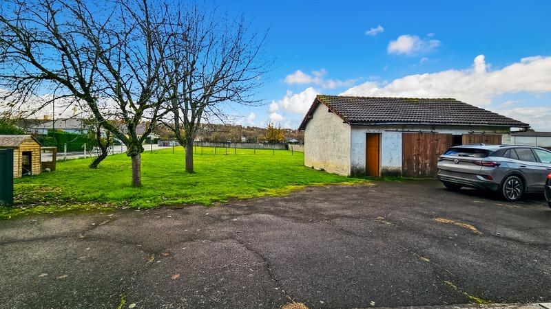 Maison - 102 m² - 5 pièces