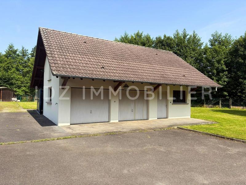 Maison - 201 m² - 7 pièces