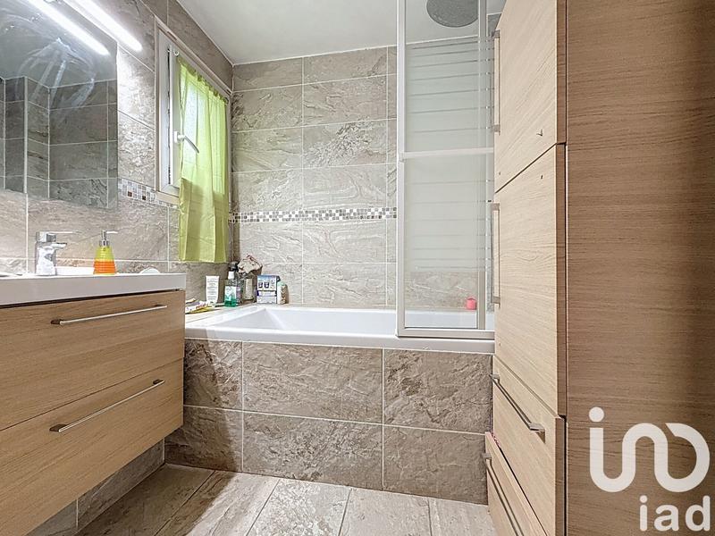 Maison de ville - 77 m² - 4 pièces