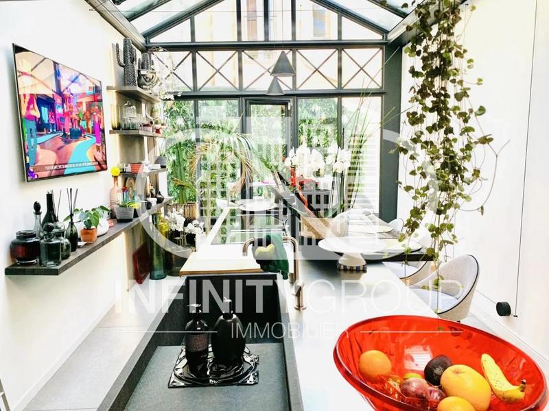 Maison de ville - 180 m² - 4 pièces