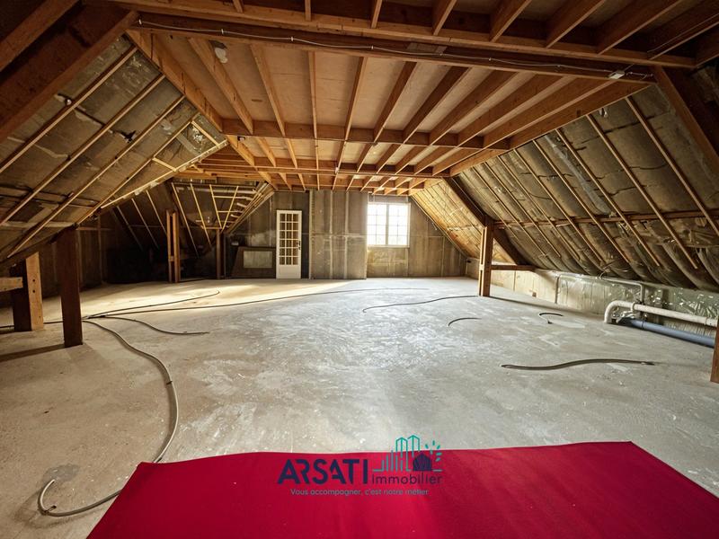 Maison traditionnelle - 143 m² - 6 pièces