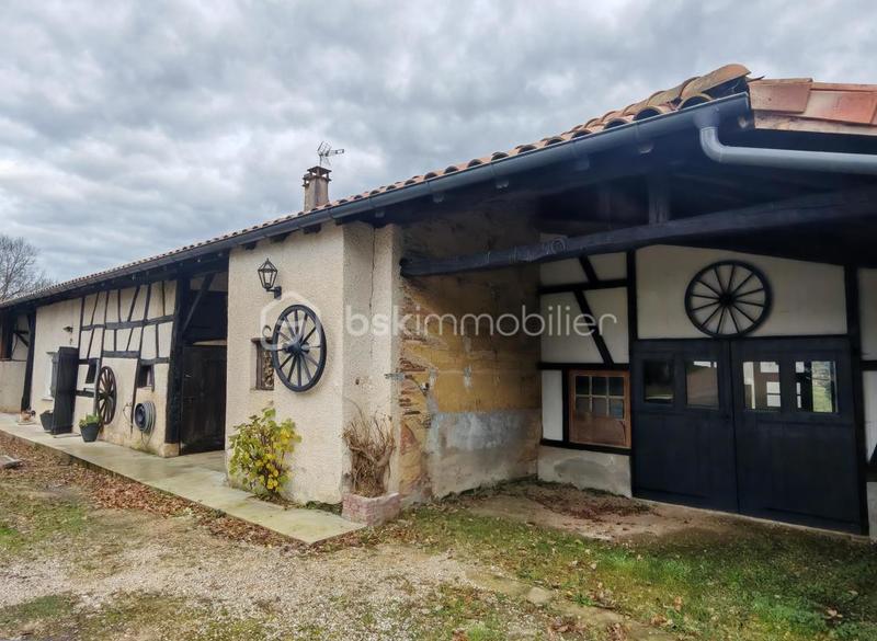 Corps de ferme - 171 m² - 8 pièces