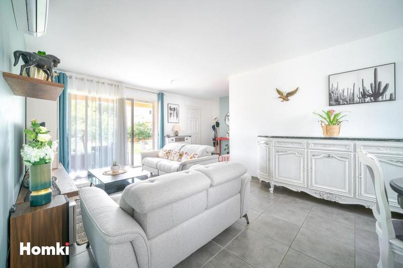 Maison - 96 m² - 5 pièces