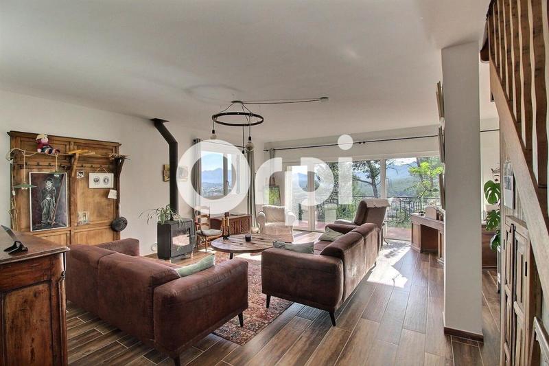 Maison - 162 m² - 5 pièces