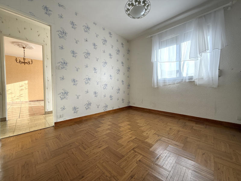 Maison - 93 m² - 5 pièces