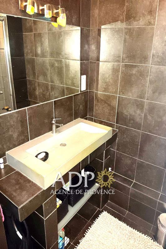 Appartement - 77 m² - 4 pièces