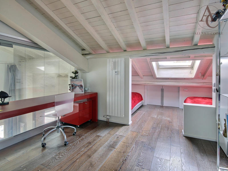 Appartement - 97 m² - 5 pièces