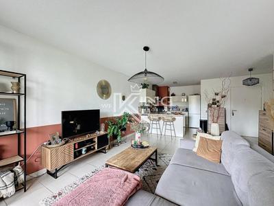 Appartement - 77 m² - 4 pièces