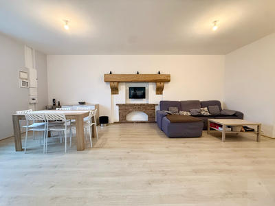 Maison - 277 m² - 8 pièces