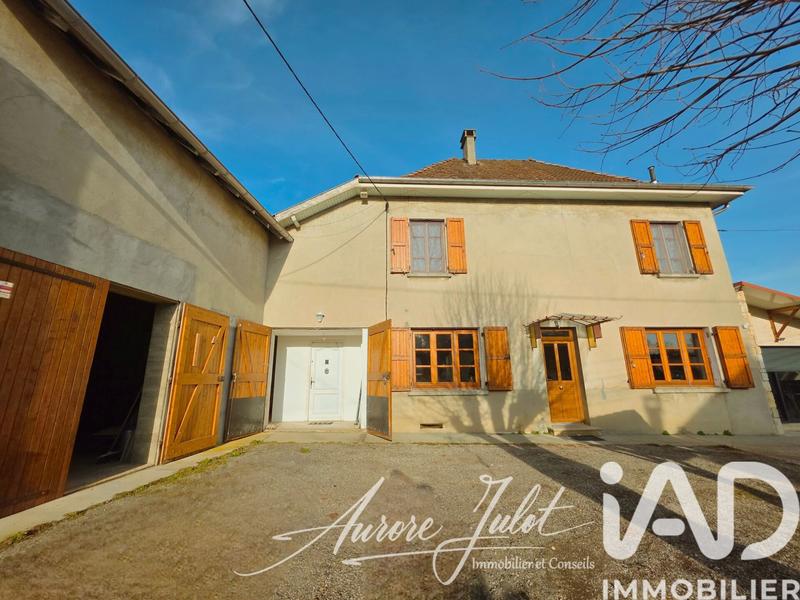 Maison - 138 m² - 5 pièces