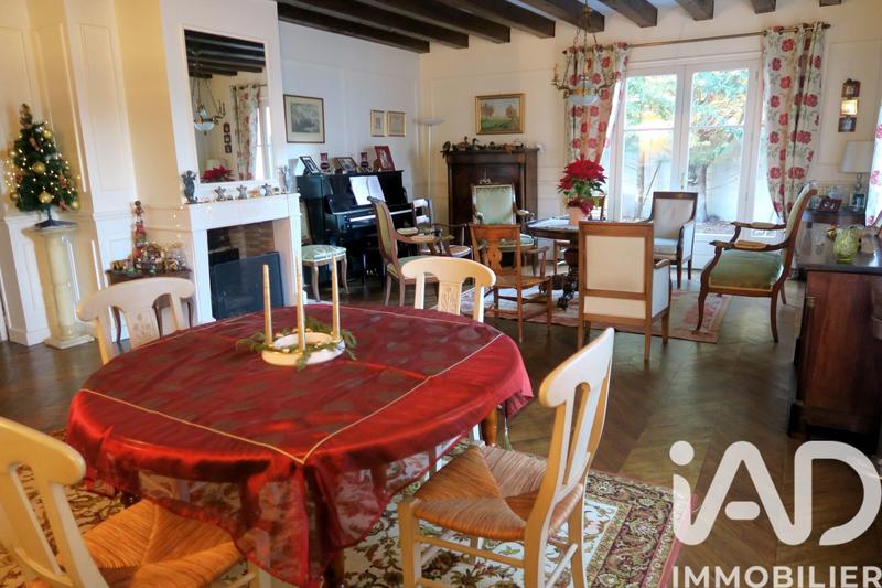 Maison de maîtres - 423 m² - 13 pièces