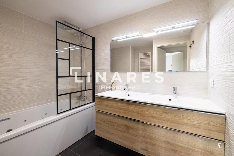 Appartement - 80 m² - 4 pièces