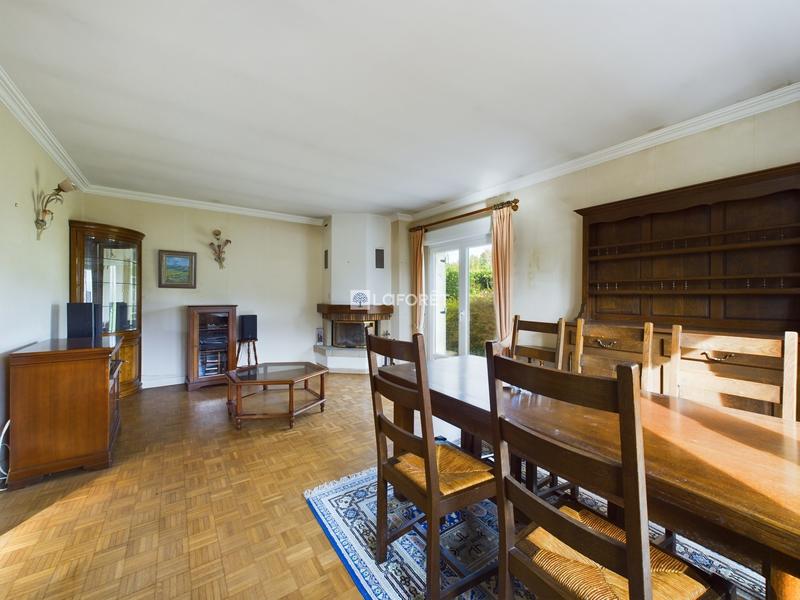 Maison - 104 m² - 5 pièces