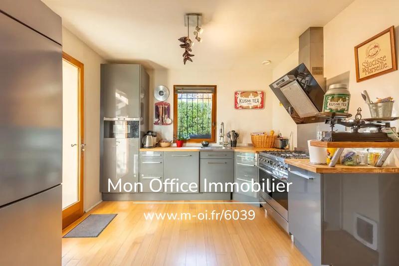 Maison - 111 m² - 4 pièces