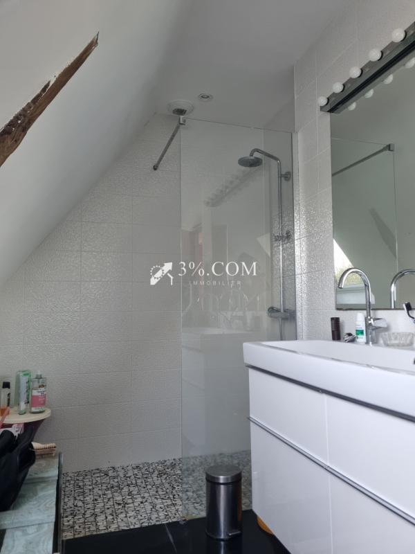 Propriété - 138 m² - 6 pièces