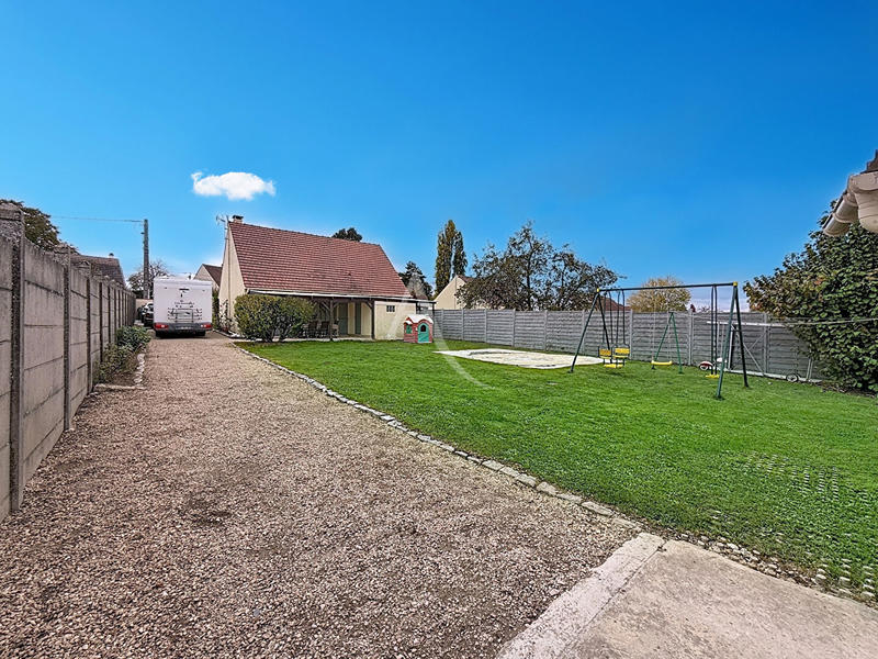 Maison - 104 m² - 6 pièces