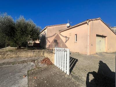 Maison - 82 m² - 4 pièces