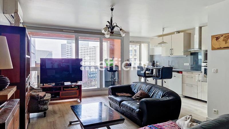 Appartement - 90 m² - 4 pièces