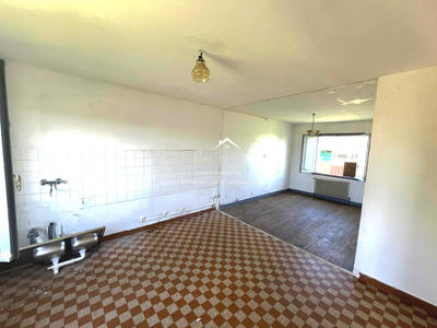 Maison - 96 m² - 5 pièces