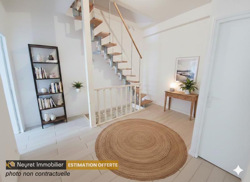 Triplex - 127 m² - 6 pièces