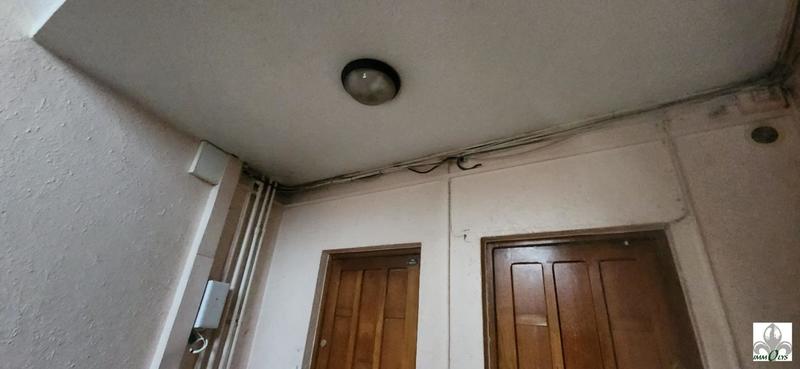 Local d'activité / Entrepôt - 129 m² - 7 pièces